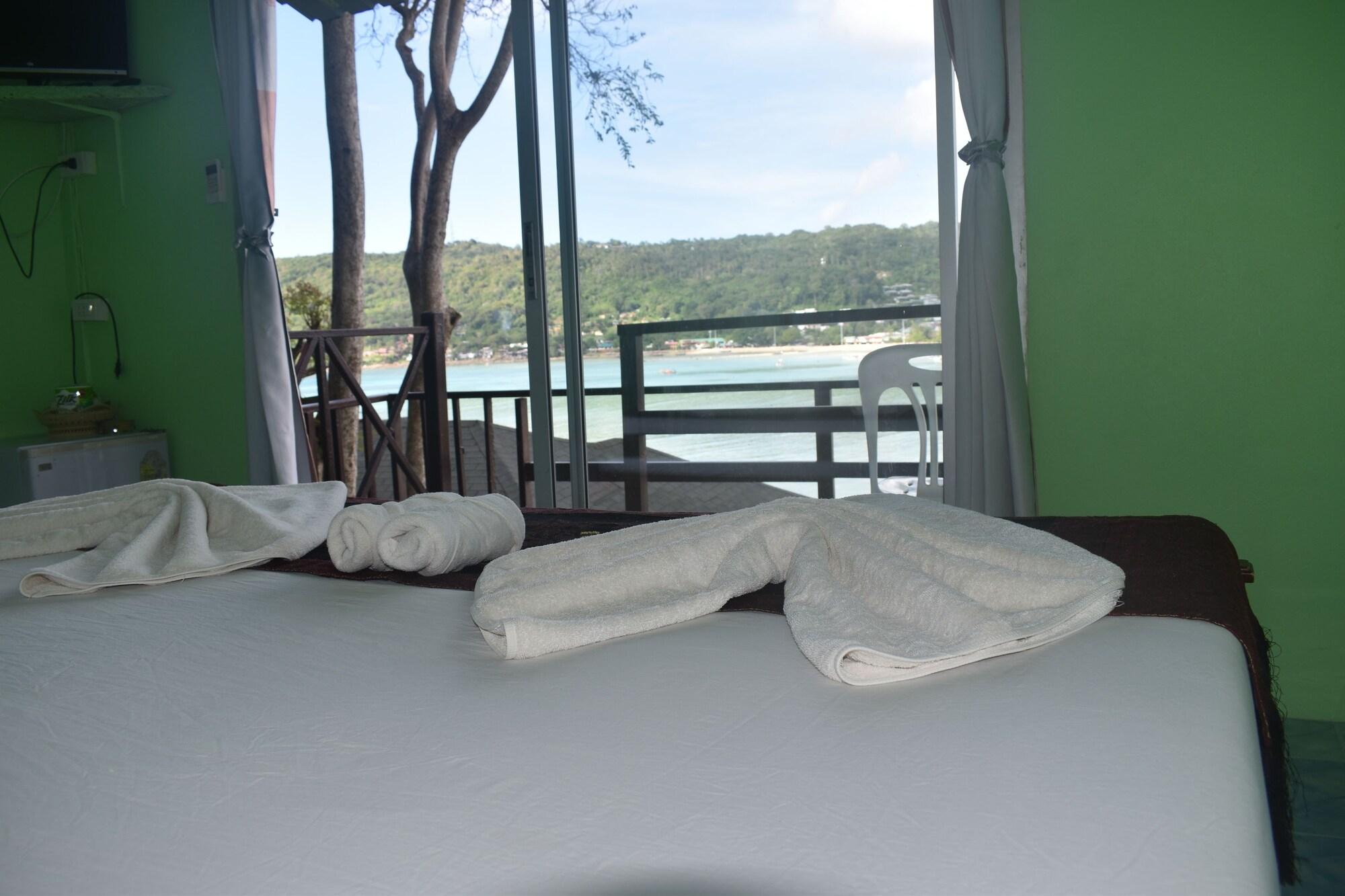 Phi Phi Beach Front Resort Exterior photo
