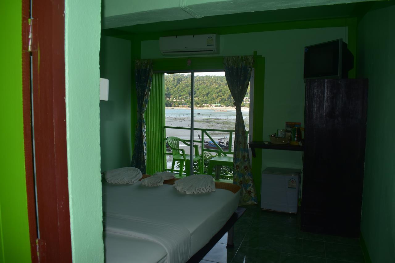 Phi Phi Beach Front Resort Exterior photo